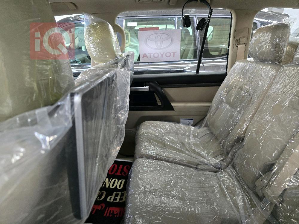 تويوتا لاندكروزر